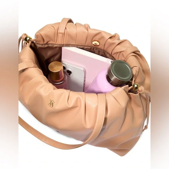 NWT Victoria's Secret Cream Tote Bag - Picture 3 of 4